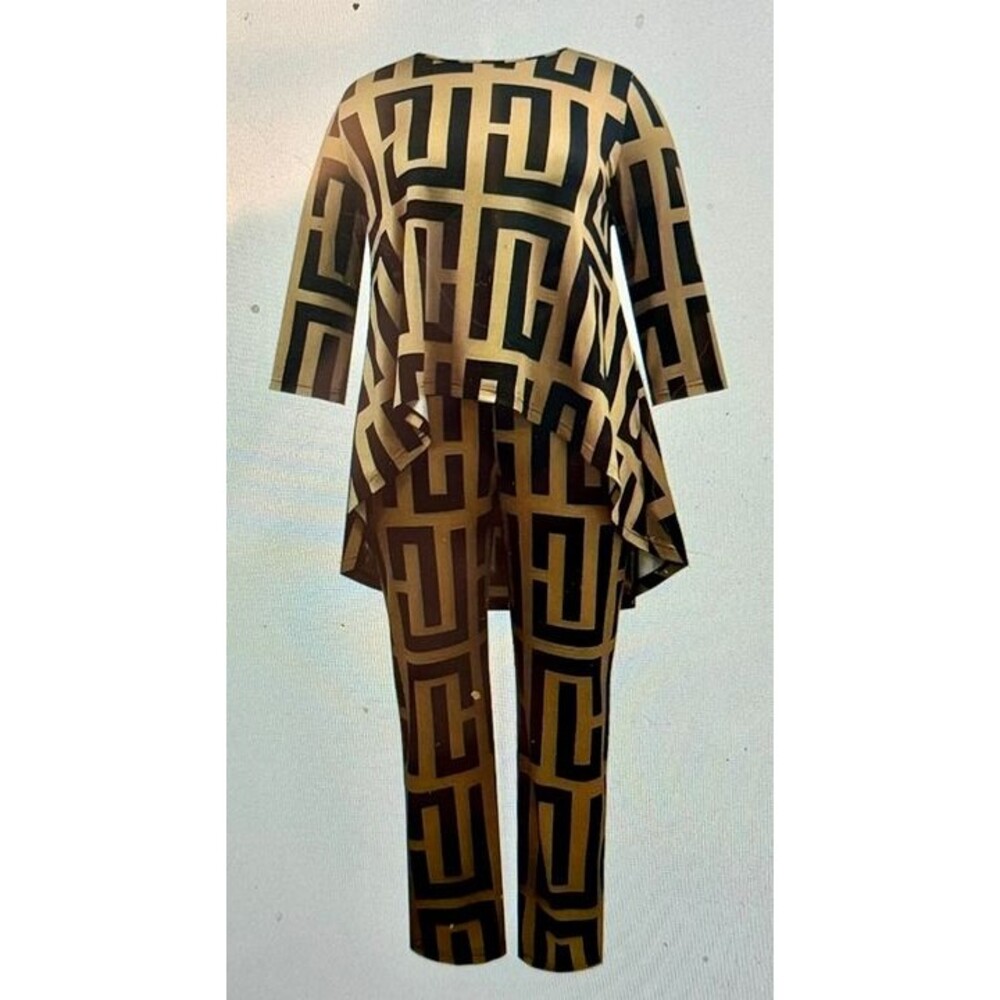 1Plus Size GeometricTrendy 2 Piece Outfit New Size 18-20 Gorgeous New